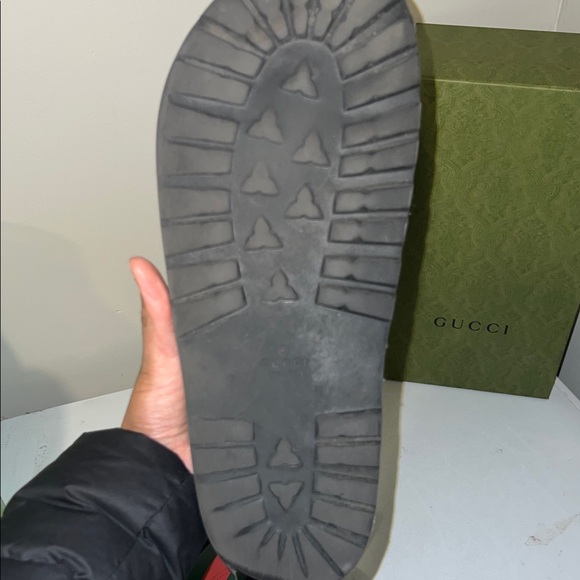 Gucci Men's Black, Red, and Green Slide Sandals - Picture 9 of 12